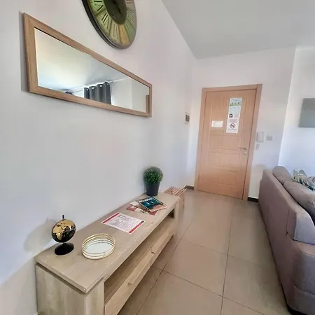 83/3-lovely 1 Bedroom Penthouse * 比尔基卡拉