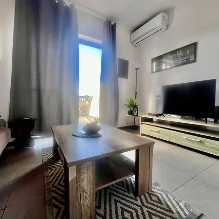 83/3-lovely 1 Bedroom Penthouse * Birkirkara