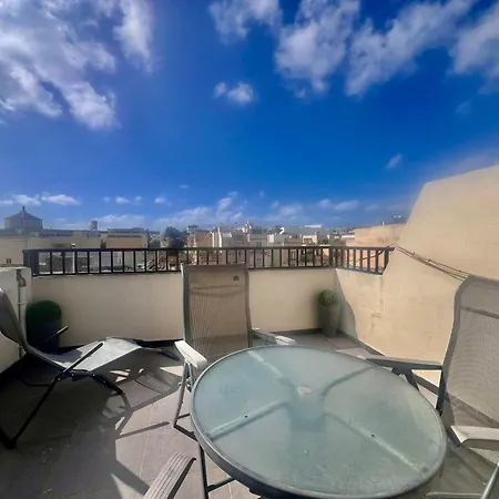 83/3-lovely 1 Bedroom Penthouse Appartamento *