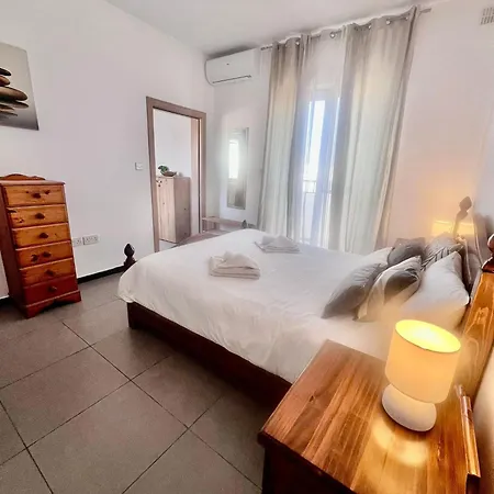 83/3-lovely 1 Bedroom Penthouse Apartment Birkirkara